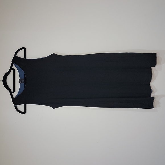 32 Degrees Dresses & Skirts - Black reversible dress to blue (L)